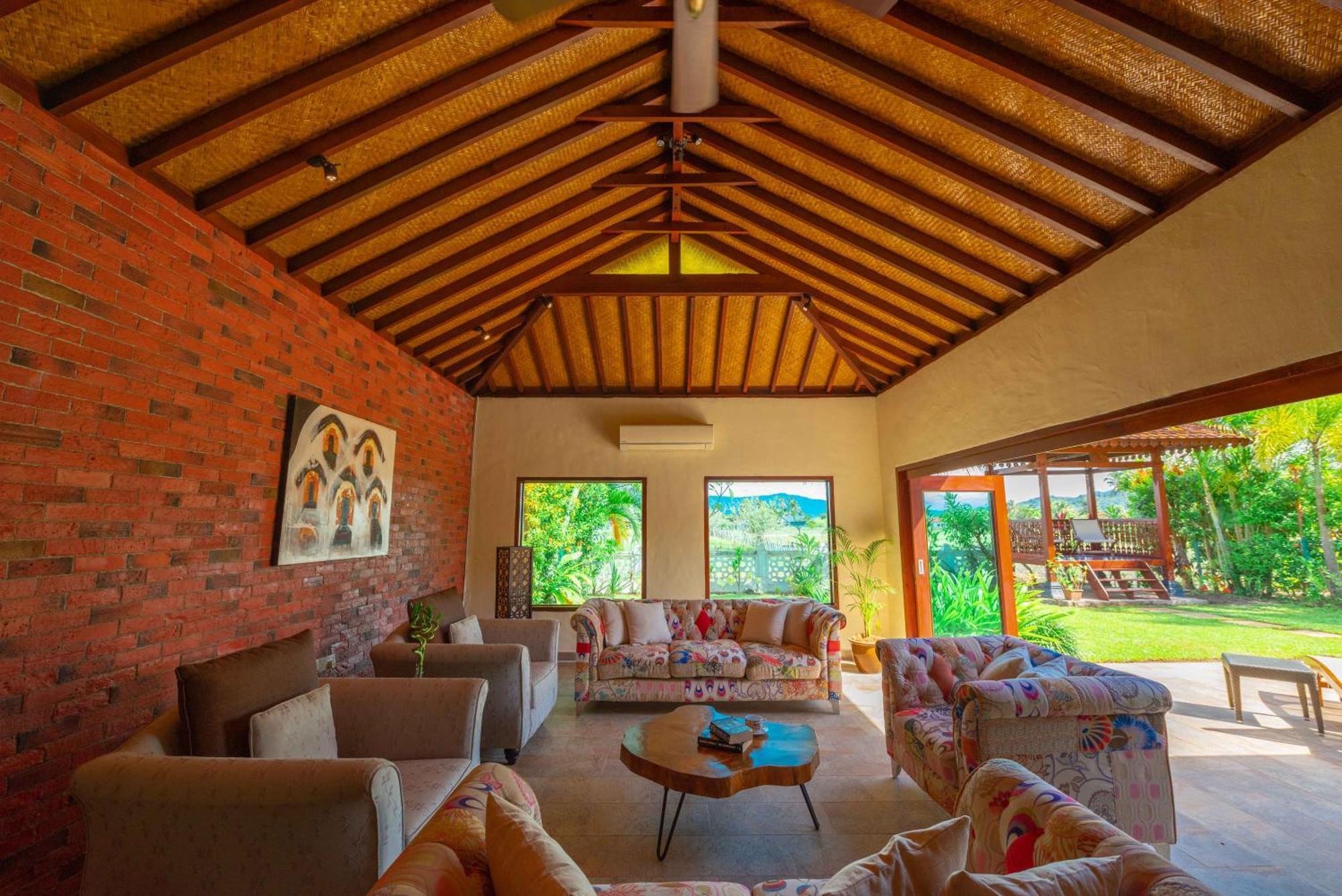 Limasan Villa Langkawi Pantai Cenang  Room photo