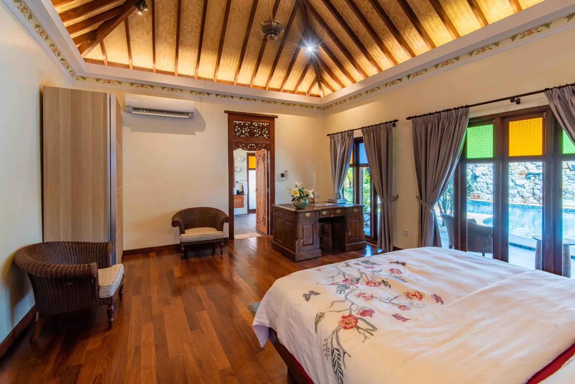 Limasan Villa Langkawi Pantai Cenang  Room photo