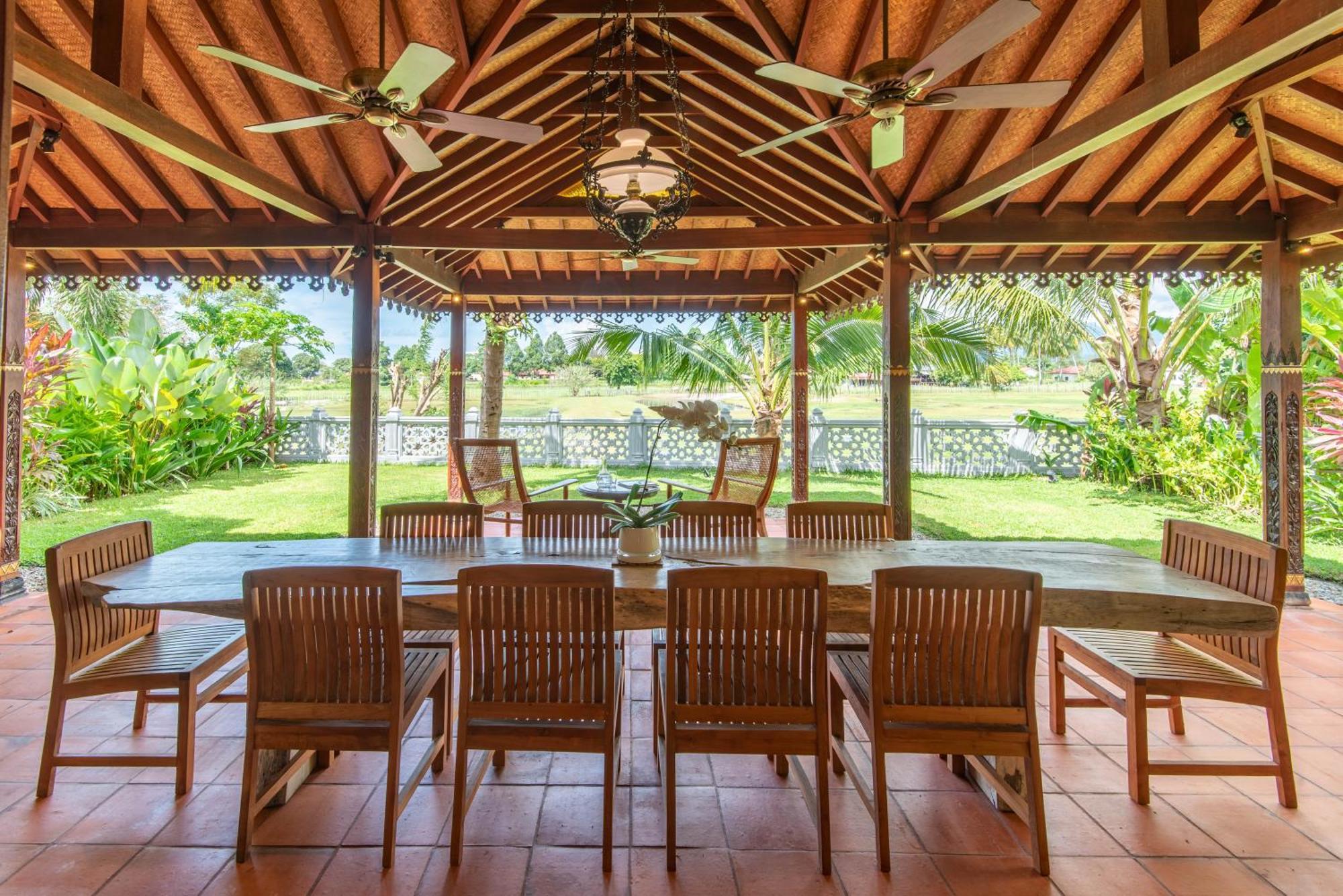 Limasan Villa Langkawi Pantai Cenang  Exterior photo