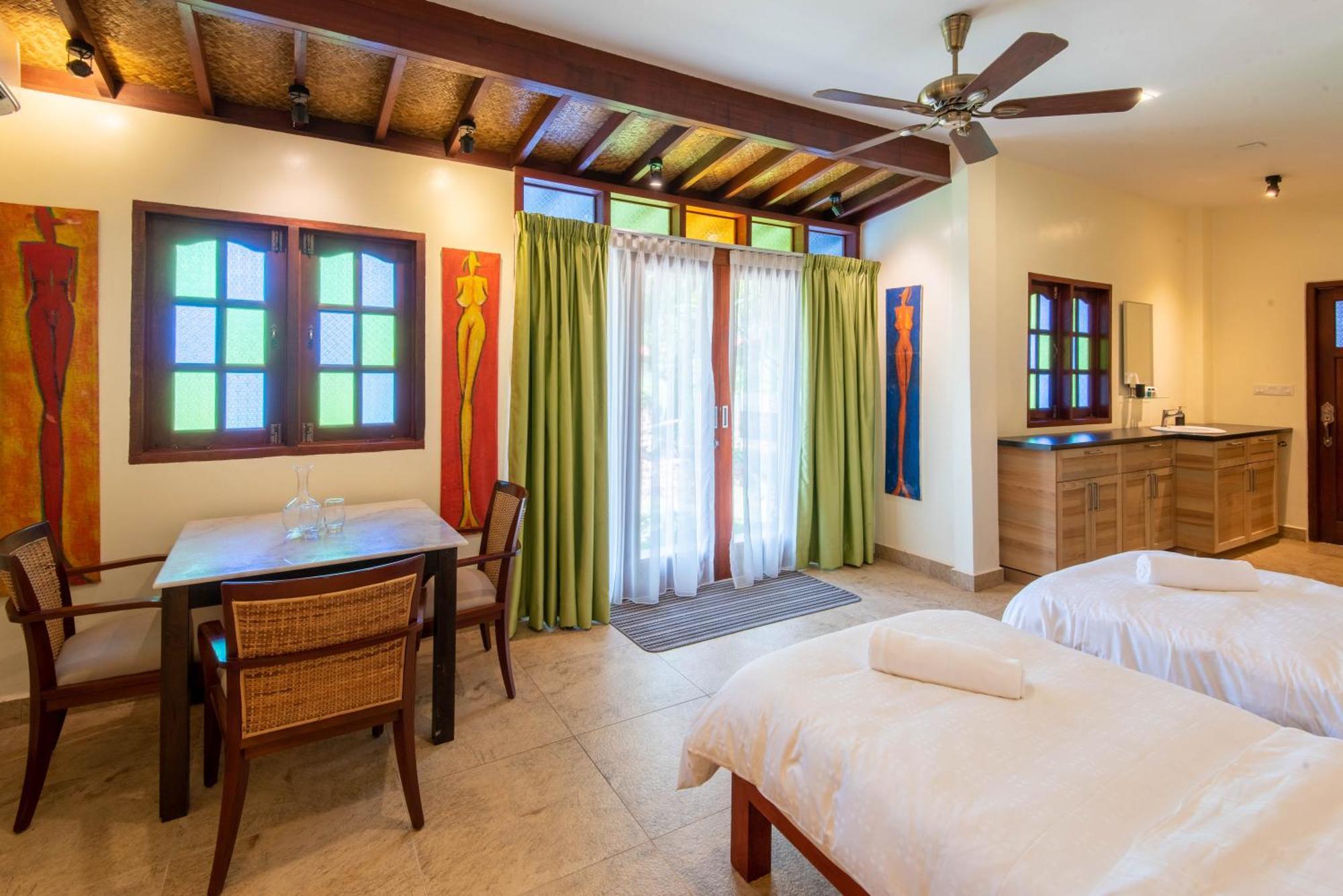 Limasan Villa Langkawi Pantai Cenang  Room photo
