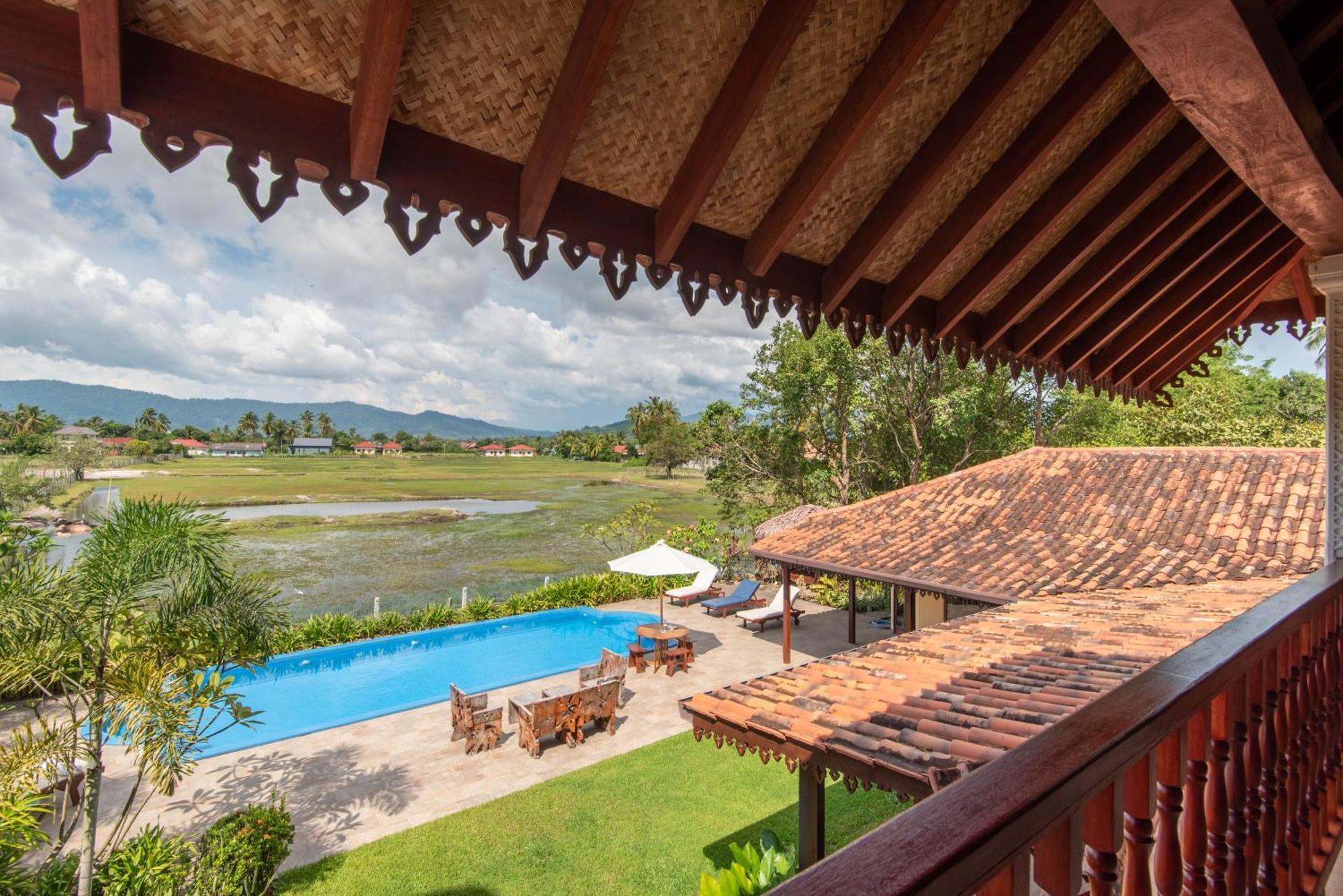 Limasan Villa Langkawi Pantai Cenang  Exterior photo